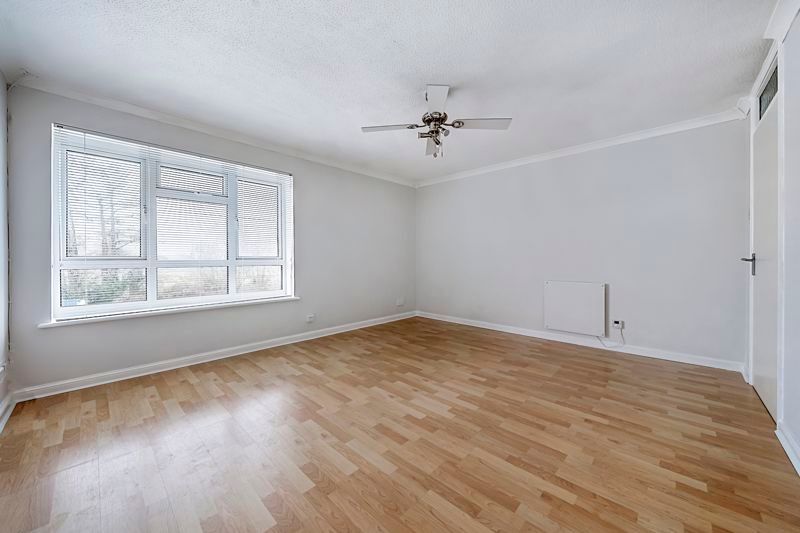 Property photo 2 of 12 Photo 7