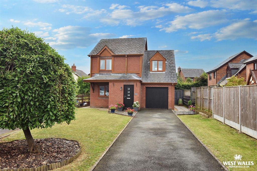 Property photo 2 of 19 20 (12).Jpg