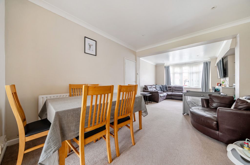 Property photo 2 of 16 1516708-9-6Aa2c99...