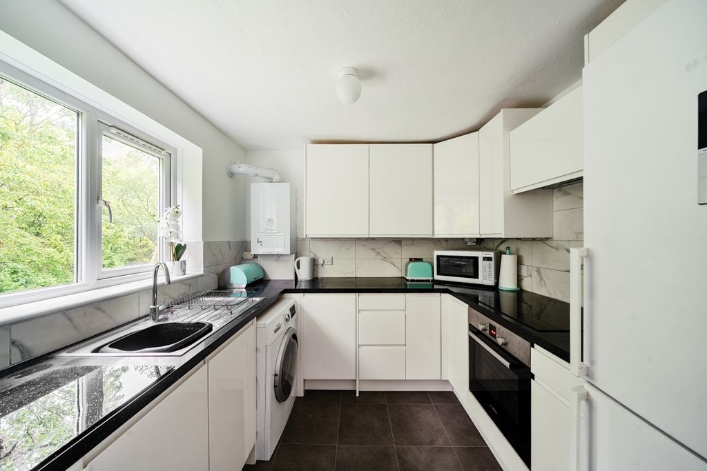 Property photo 2 of 17 1122892 (5)