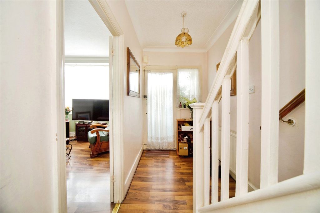 Property photo 2 of 17 Photography