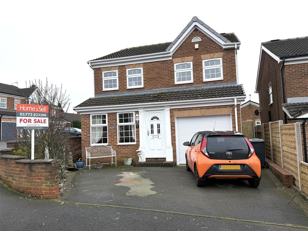 Property photo 1 of 13 Royston Front.Jpg