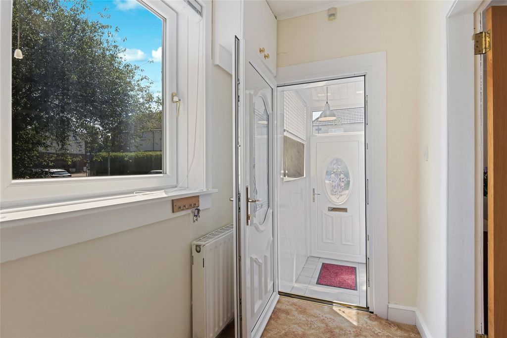 Property photo 3 of 19 Picture No. 03