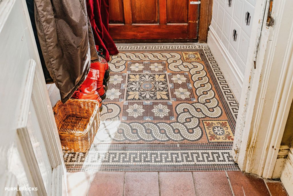 Property photo 3 of 58