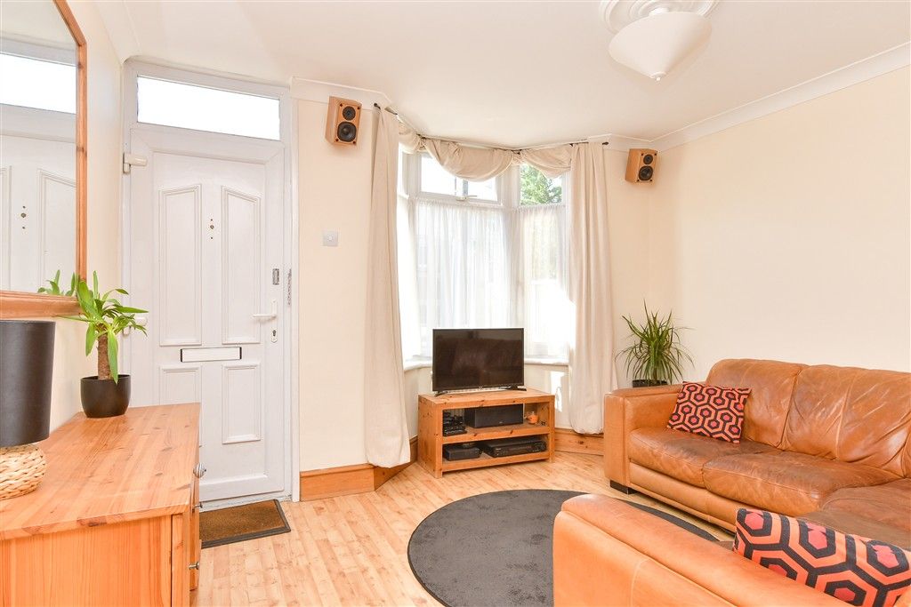 Property photo 2 of 13 Lounge