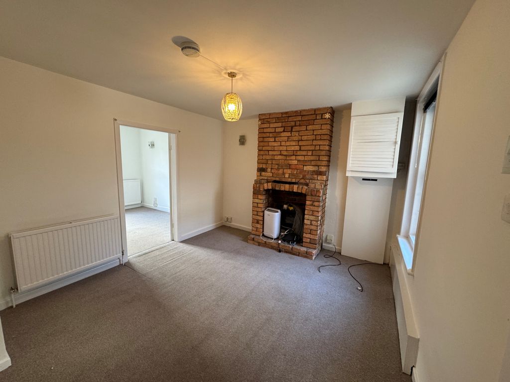 Property photo 2 of 7 3
