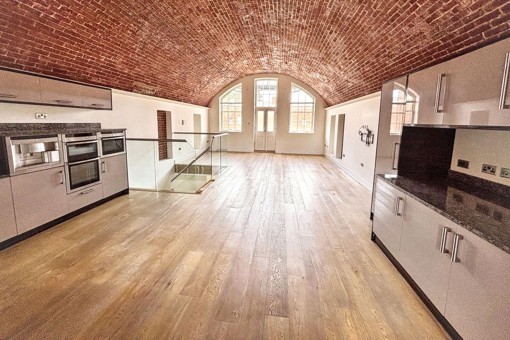 Property photo 3 of 19 Flat 6, Golden Hill Fort, Freshwater, Isle Of Wight, Po40 9Gd
