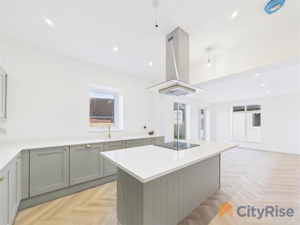 Property photo 2 of 14 Cam04515G0-Pr0119-Still020.Jpg.Jpeg