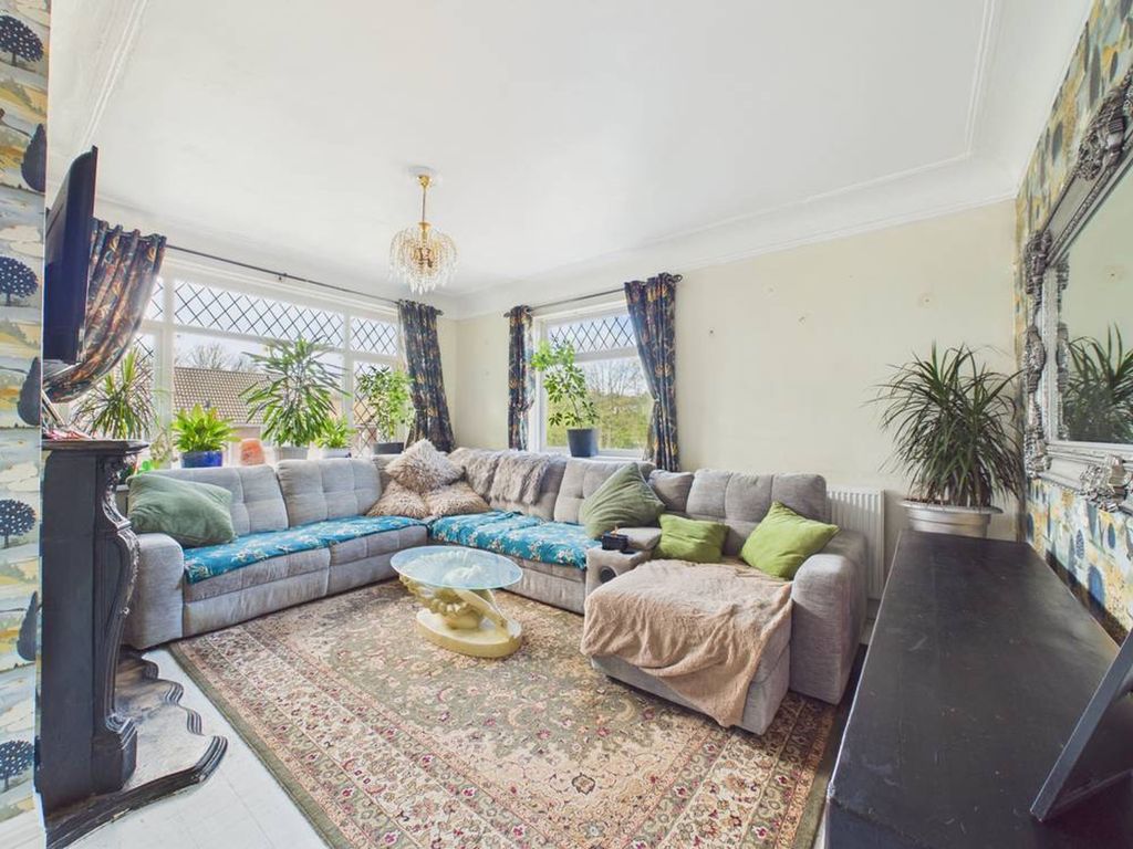 Property photo 3 of 53