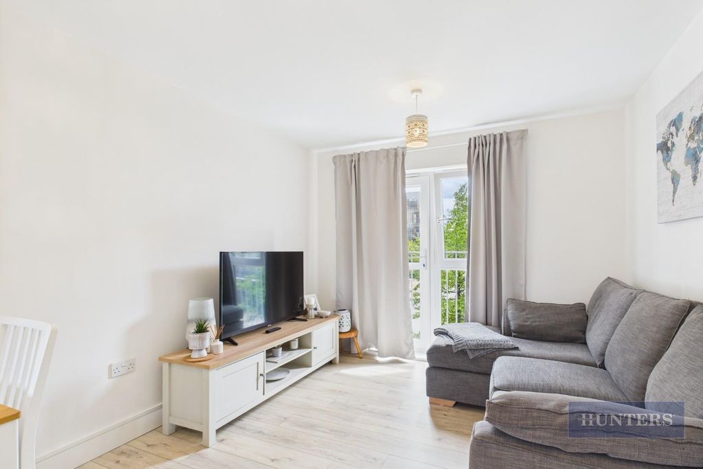 Property photo 2 of 14 Cam05152G0-Pr0194-Still007.Jpg