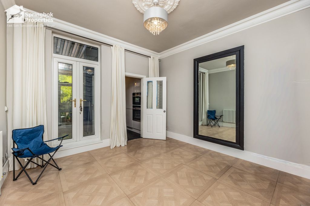 Property photo 2 of 14 1