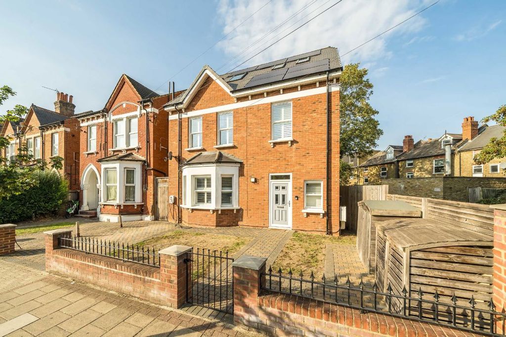 Property photo 1 of 10