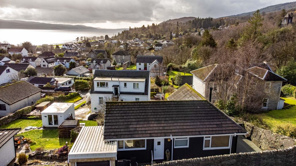 Property photo 3 of 26 4923862