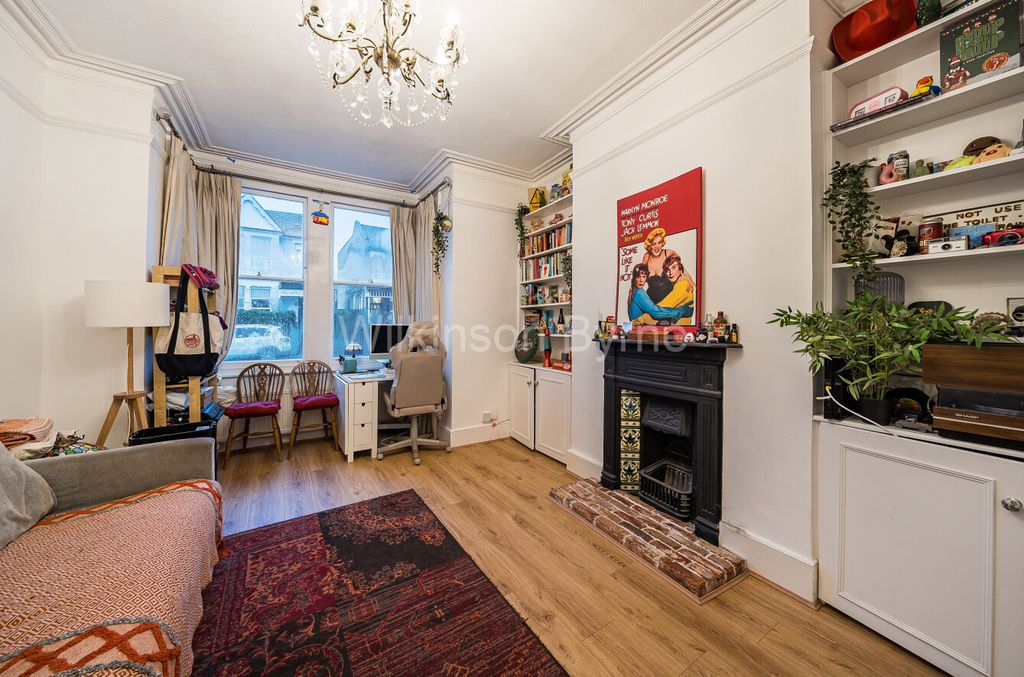 Property photo 2 of 12