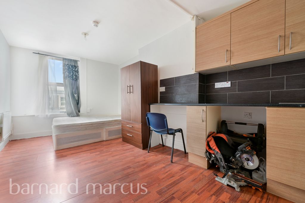 Property photo 1 of 9 Image