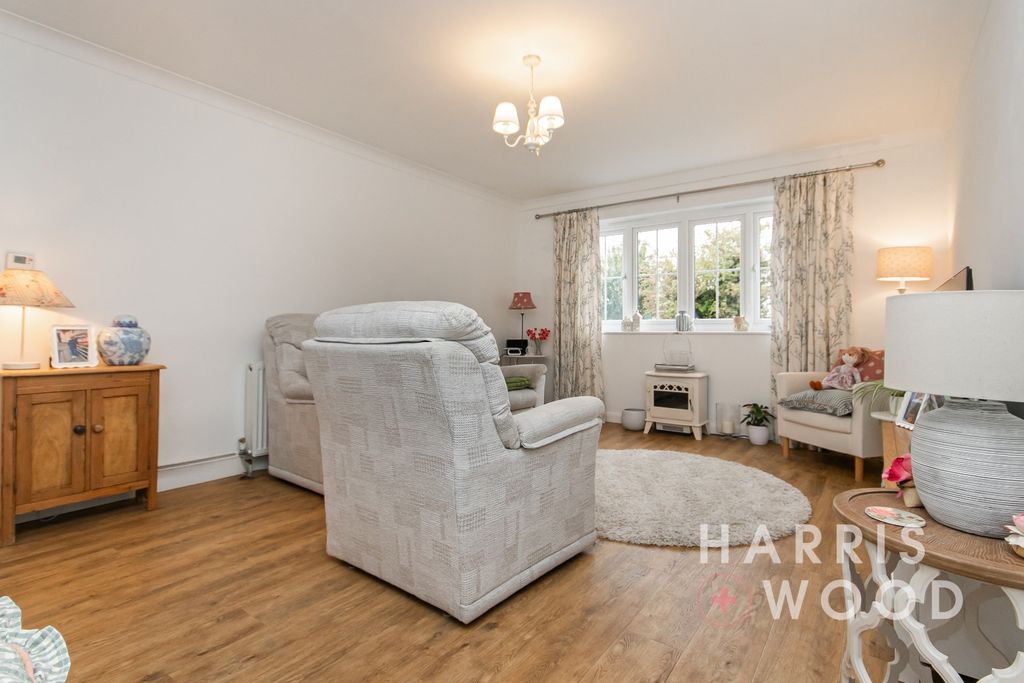 Property photo 3 of 19 4281186