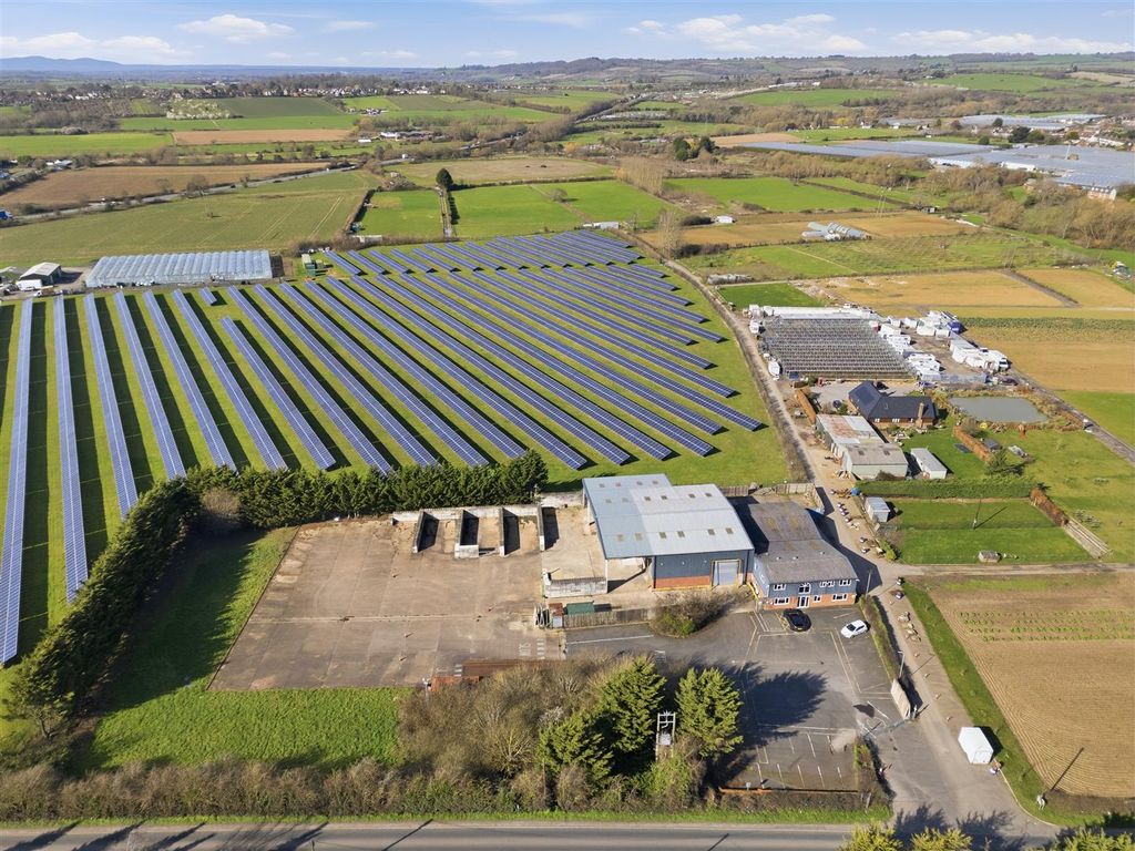 Property photo 3 of 18 Offenham Road 2171-1.Jpg