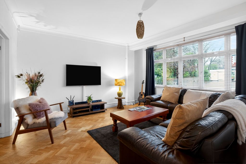 Property photo 2 of 22 Reception Room