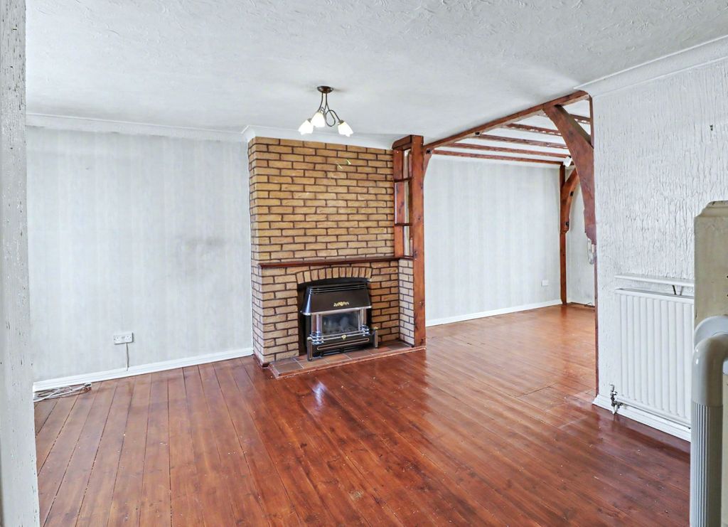 Property photo 3 of 14