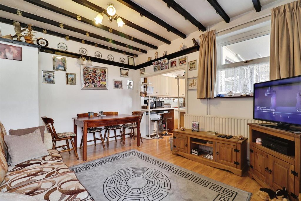 Property photo 3 of 13 9Dde1Ac0-Img_3134-Img_3136.Jpg