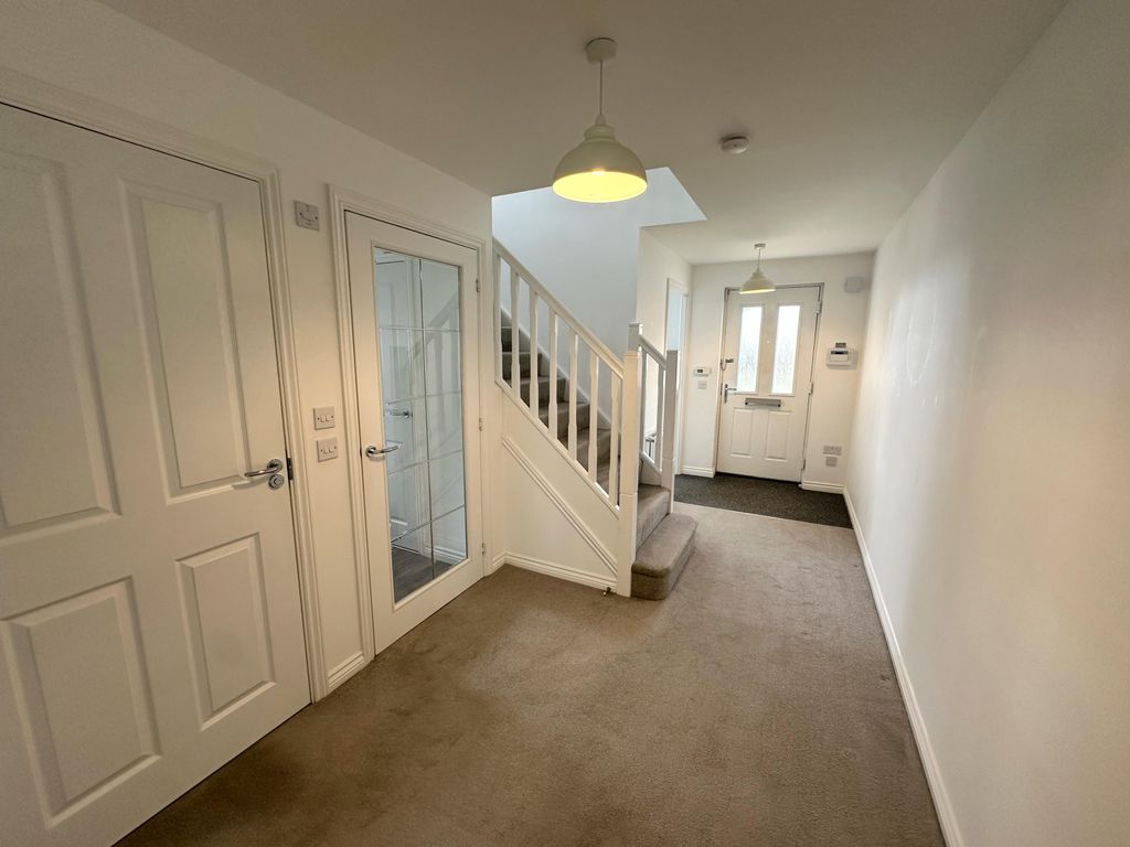 Property photo 2 of 26