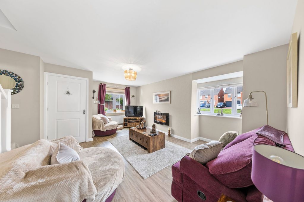 Property photo 1 of 26