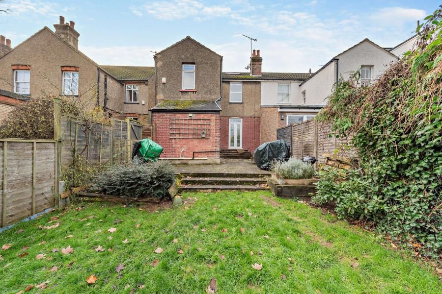 Property photo 1 of 8