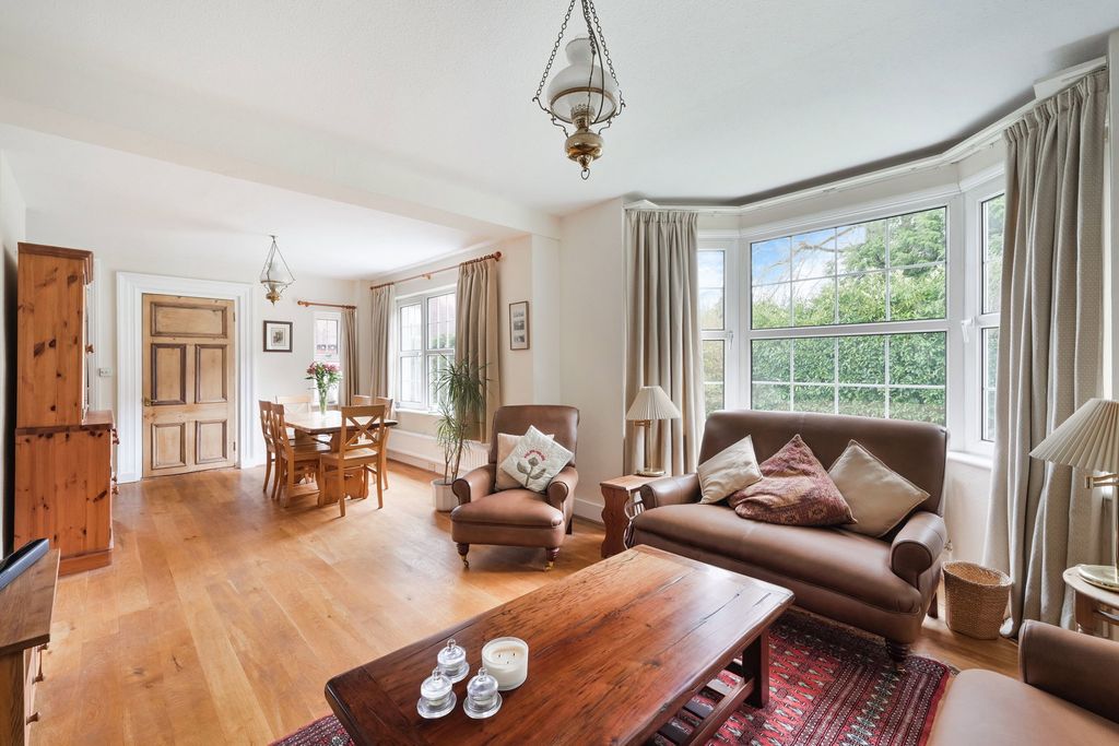 Property photo 3 of 21