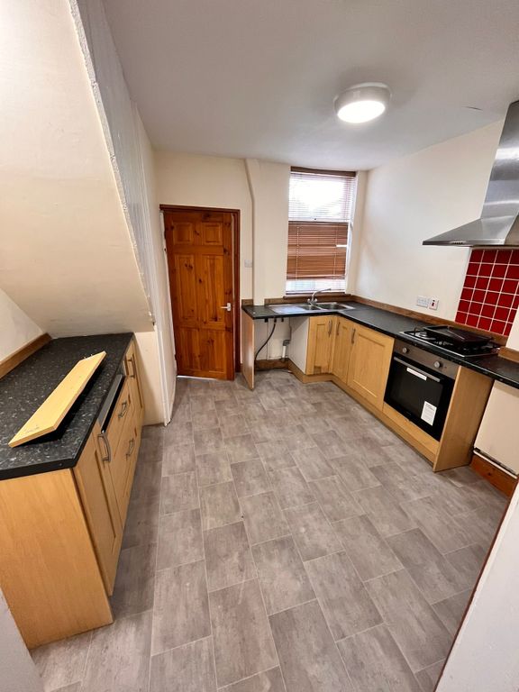 Property photo 2 of 8 4