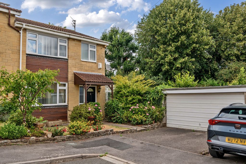 Property photo 1 of 19