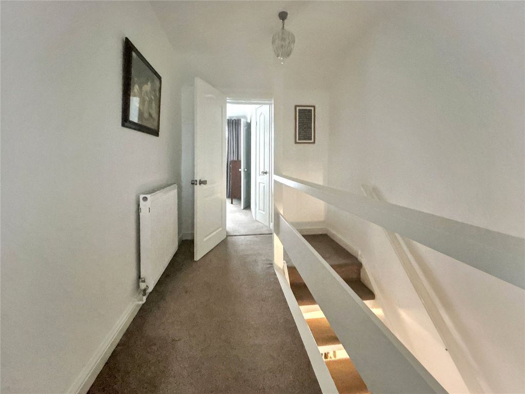 Property photo 3 of 23 Picture No. 16