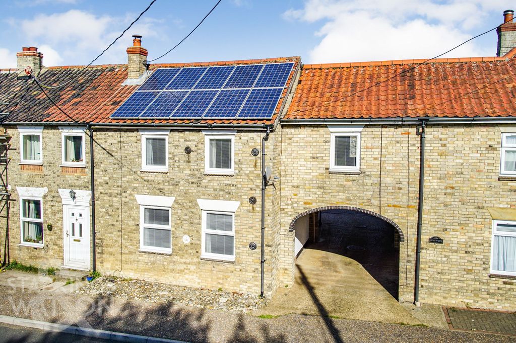 Property photo 3 of 32