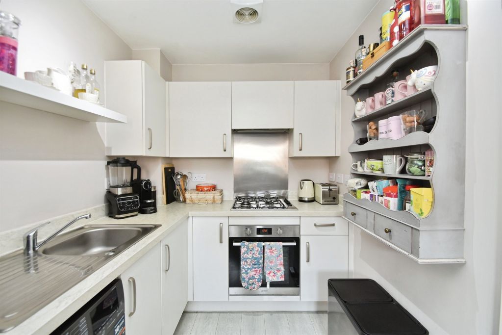 Property photo 3 of 17
