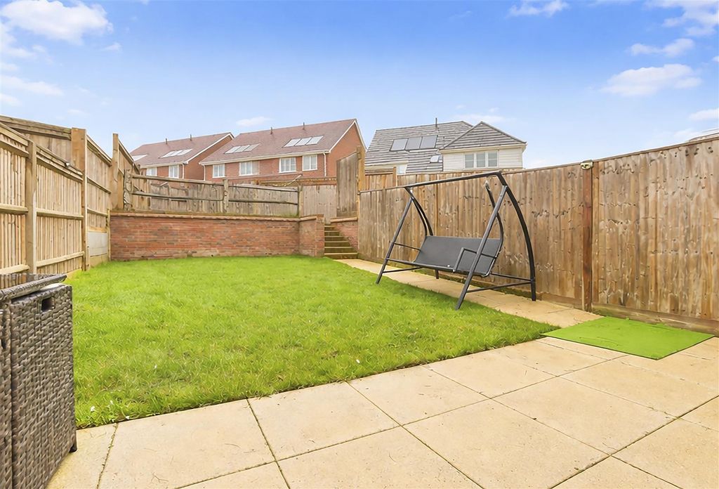 Property photo 1 of 13 Garden
