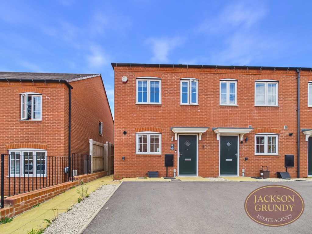 Property photo 1 of 11 Chestnut Lane