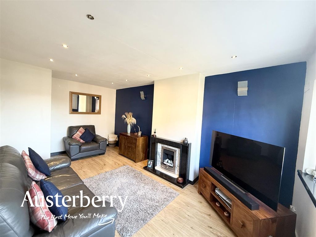 Property photo 3 of 18 Img_8232.Jpg