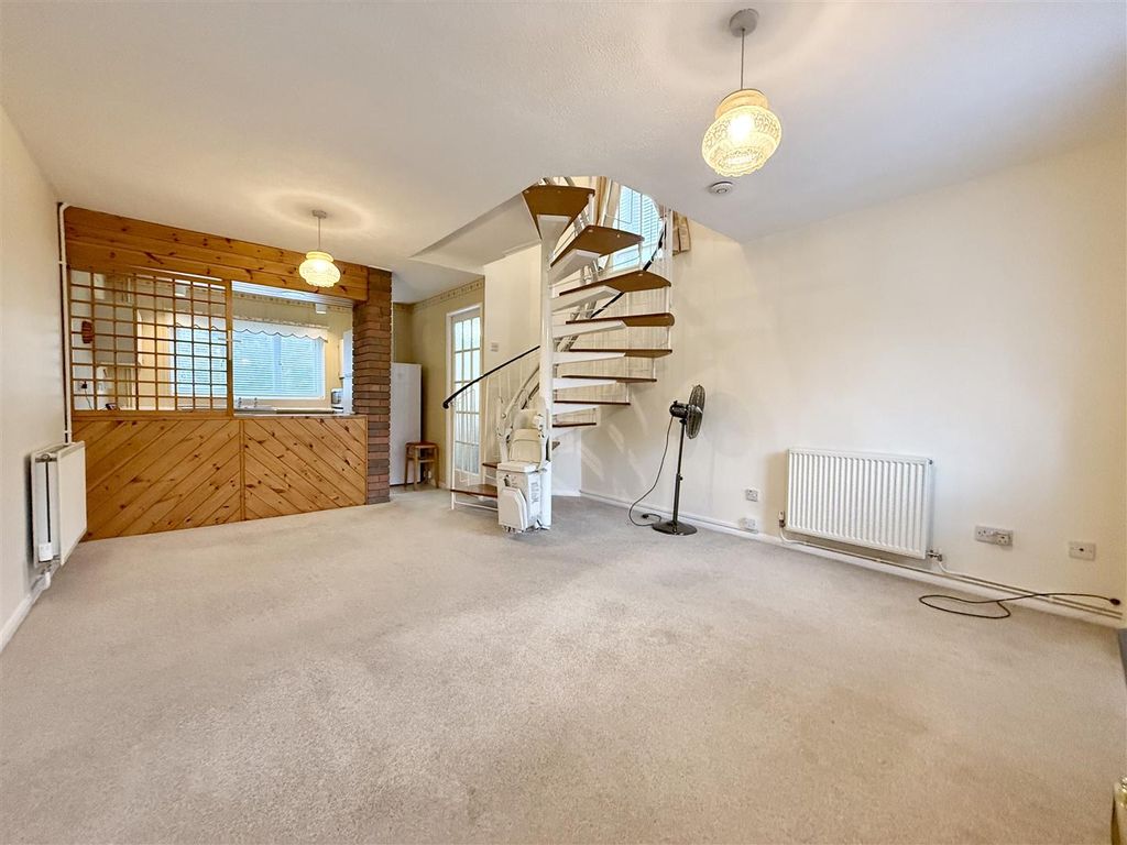 Property photo 3 of 17 3