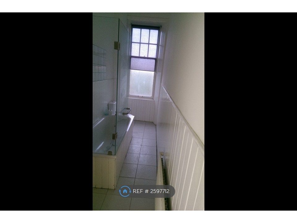 Property photo 1 of 3