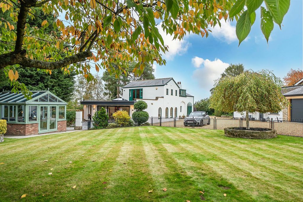 Property photo 1 of 40