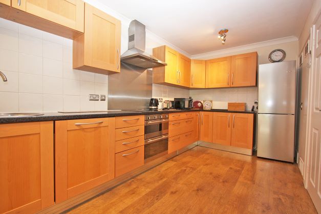 Property photo 2 of 13