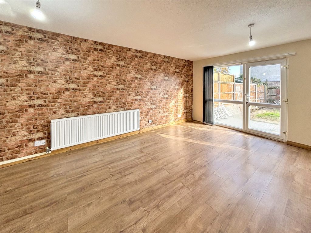 Property photo 2 of 11 Picture No. 02