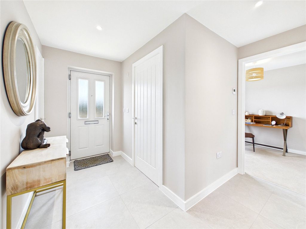 Property photo 2 of 22 Picture No. 25