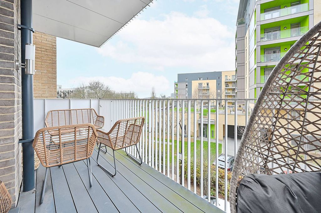 Property photo 3 of 11