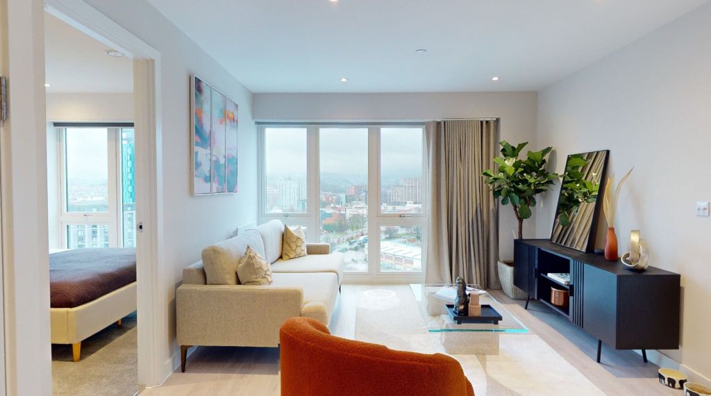 Property photo 1 of 17 Living Room