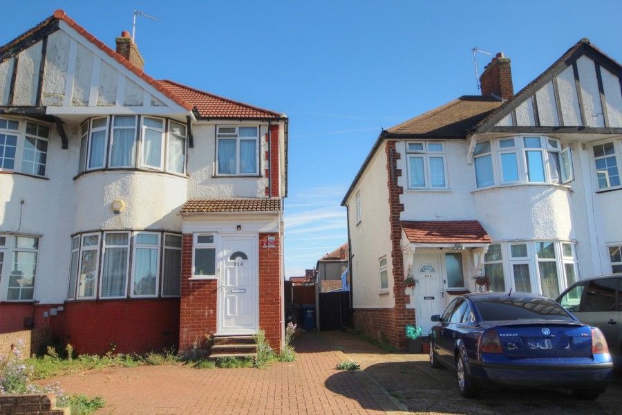 Property photo 1 of 18