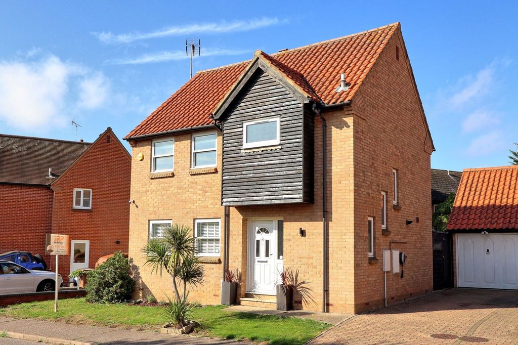 Property photo 1 of 35
