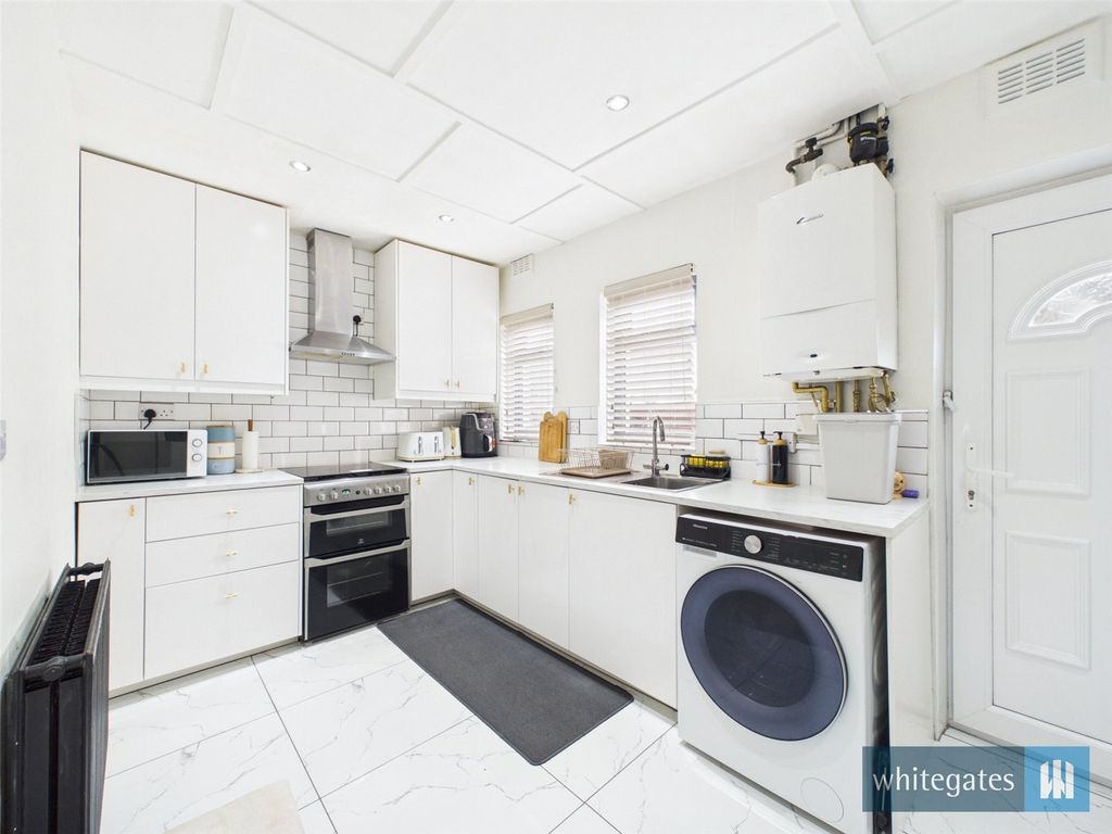 Property photo 3 of 17 Picture No. 90