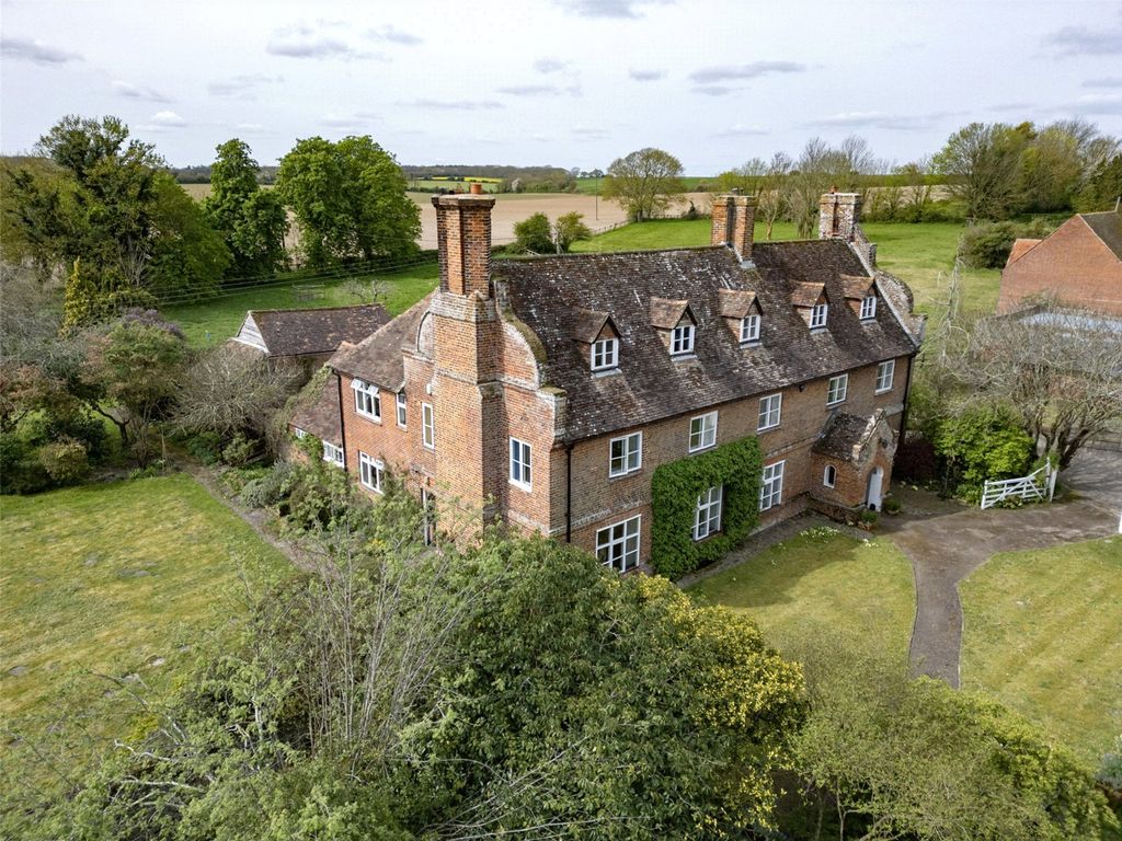 Property photo 1 of 16 Adisham C Farmhouse