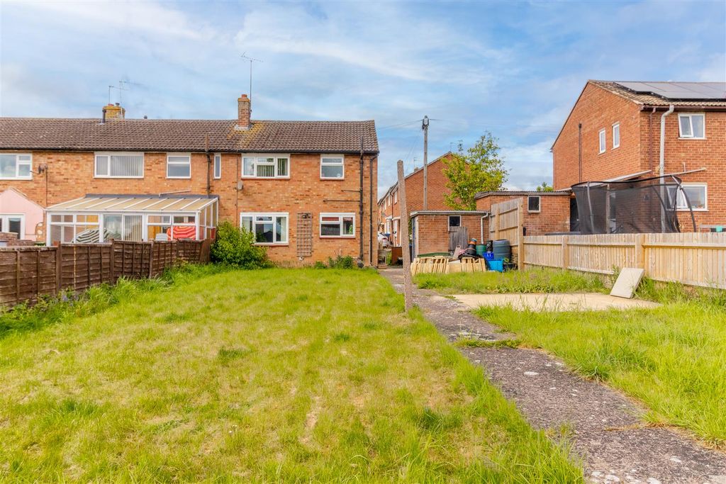 Property photo 2 of 13