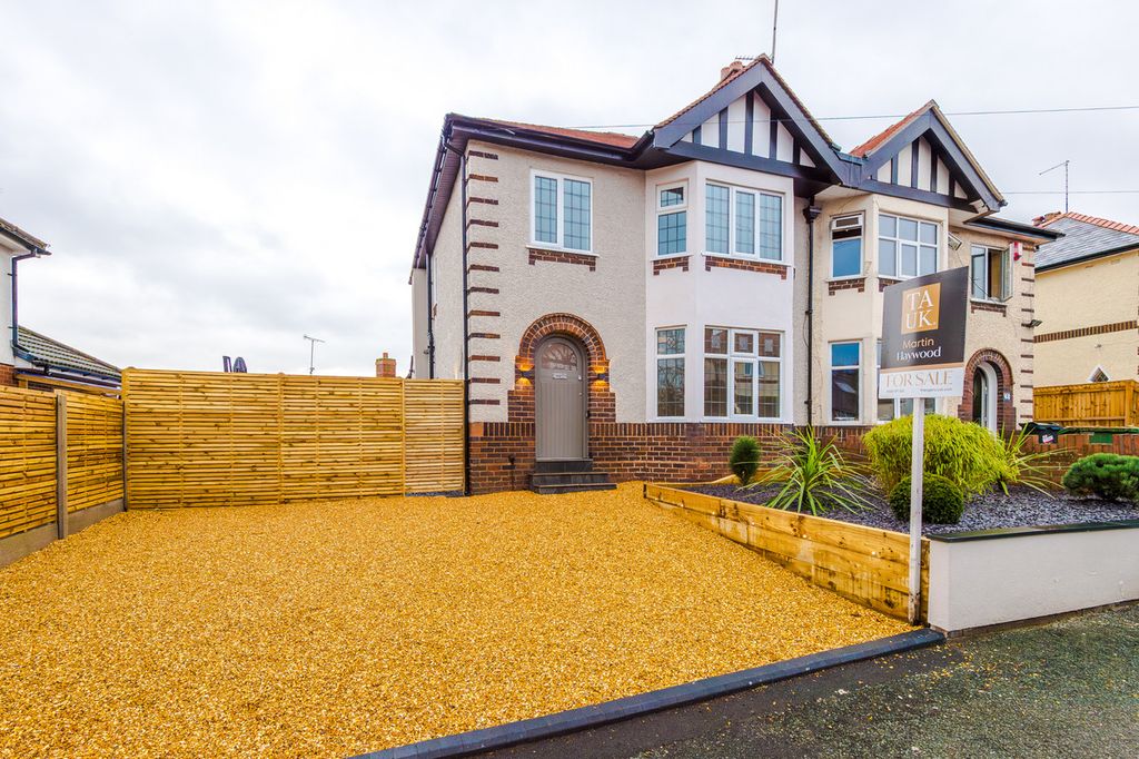 Property photo 1 of 37